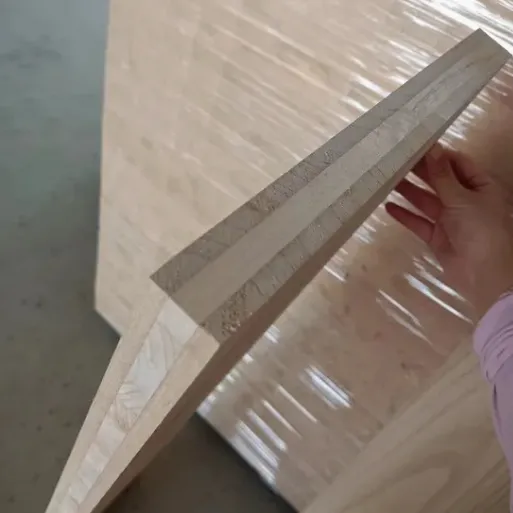 Contreplaqué composite structurel en bois massif Paulownia Edge